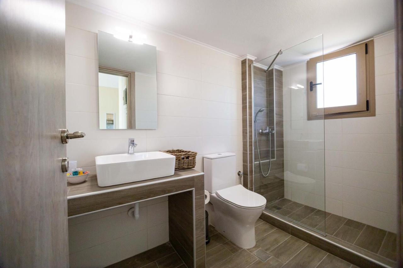 Varkes Suites 1 Potidée Extérieur photo