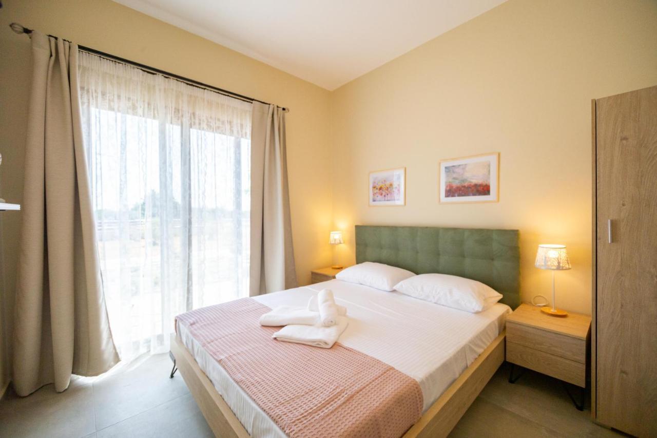 Varkes Suites 1 Potidée Extérieur photo